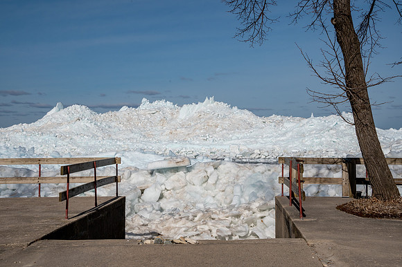 03-14-2021-Dan Eggert-Ice Shoves Brussels Southern Door-8