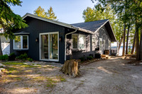 1902 Hillside Dr Ellison Bay Summer Photos