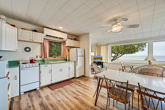 9836 Water Street Ephraim-5
