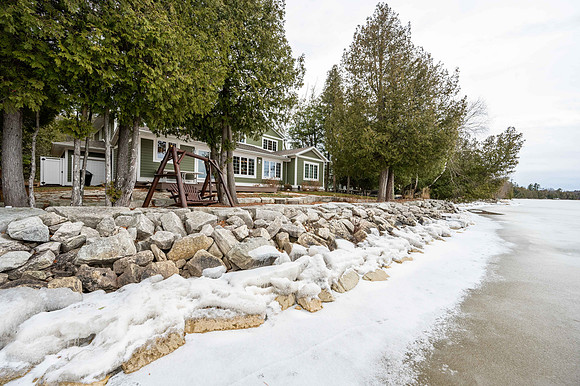 53447 South Lake Web-32