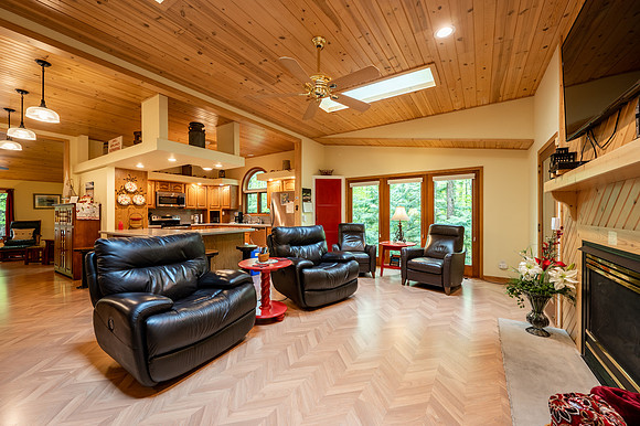 10841 Birchwood Drive Sister Bay-22
