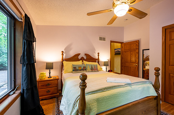 10841 Birchwood Drive Sister Bay-37