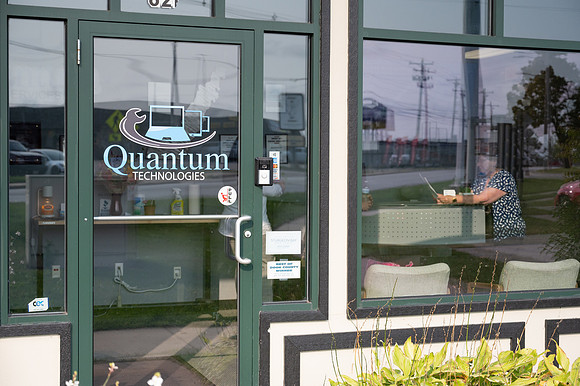 Quantum Technologies Brilliant-136