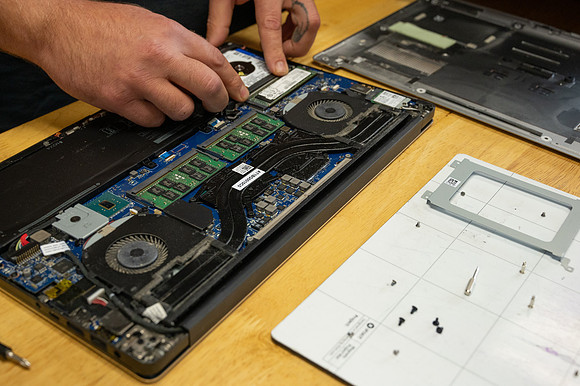 Quantum Technologies Brilliant-137