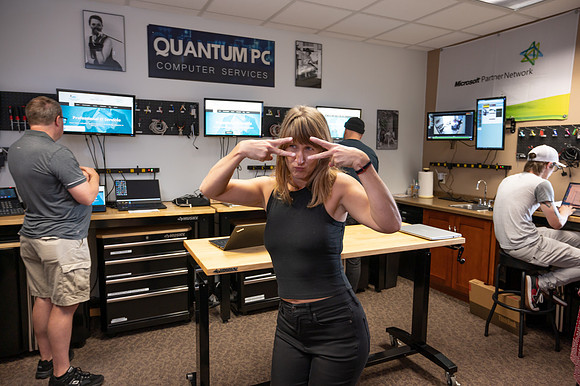 Quantum Technologies Brilliant-242