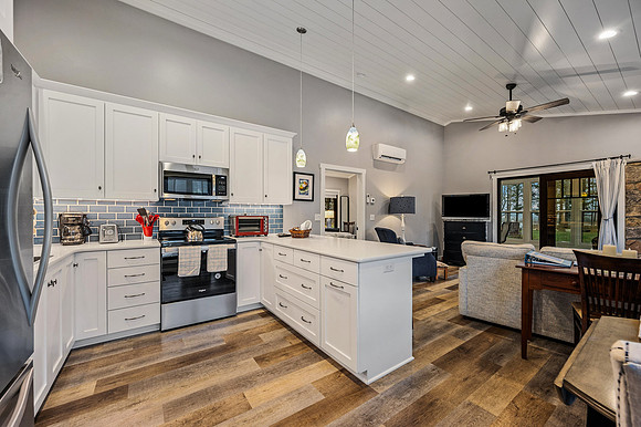 7492 Cty A Baileys Harbor-4