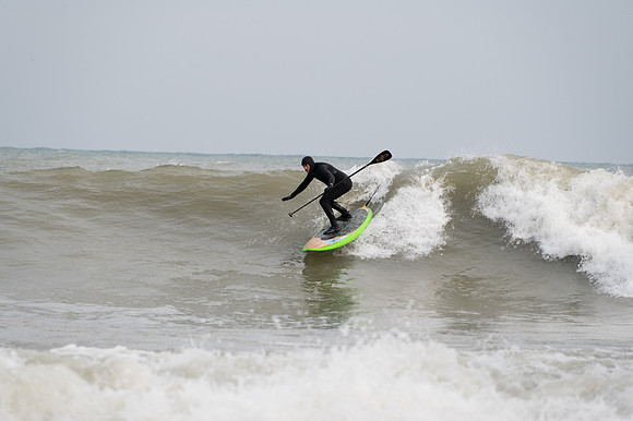 Cave Point Surfing-4