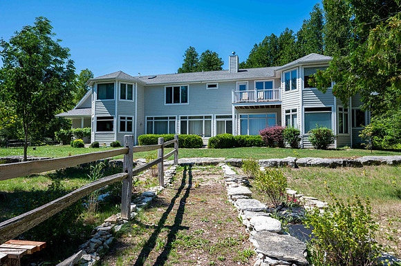 1356 Kinsey Bay Liberty Grove-web-2