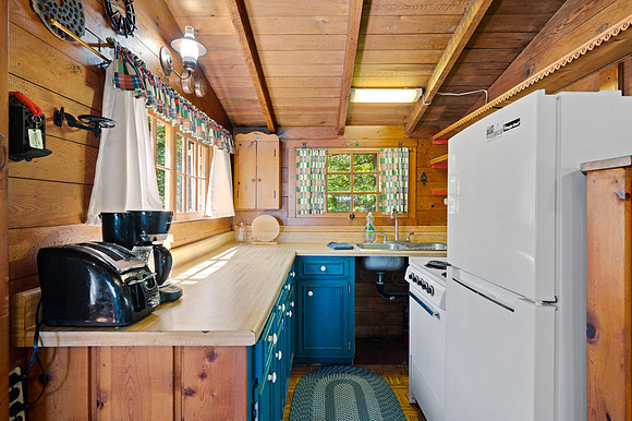 6048 Lakeshore Rd Jacksonport-8