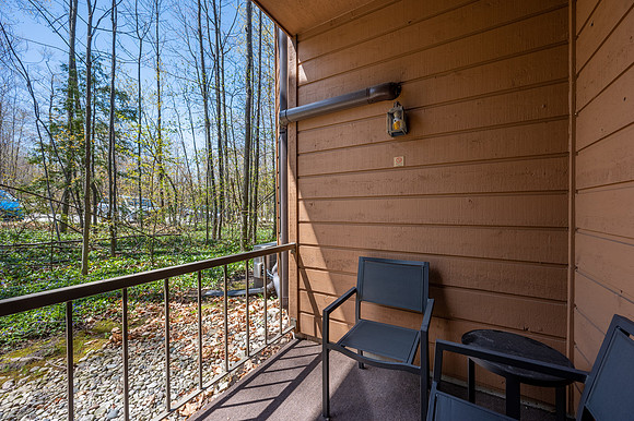 Landmark 2202 Egg Harbor-13