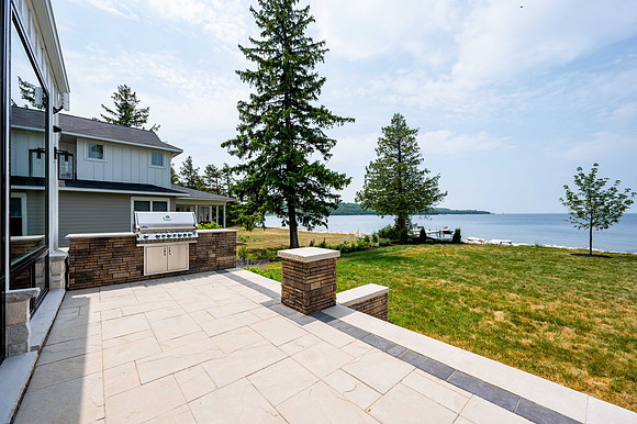 Bayshore Summer Exterior-11