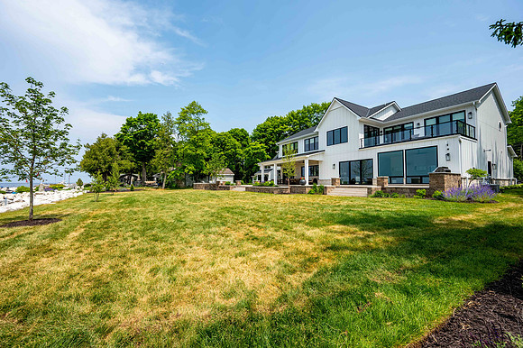 Bayshore Summer Exterior-15