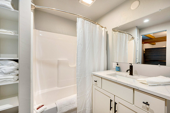 Fish Creek Lodge Front unit-29