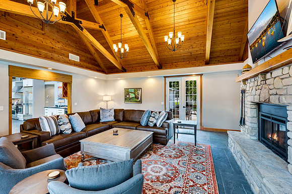 Fish Creek Lodge Front unit-8