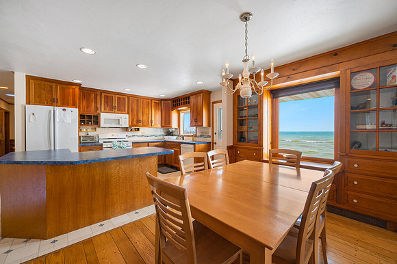 3446 N Lake Michigan Dr Sturgeon Bay-19