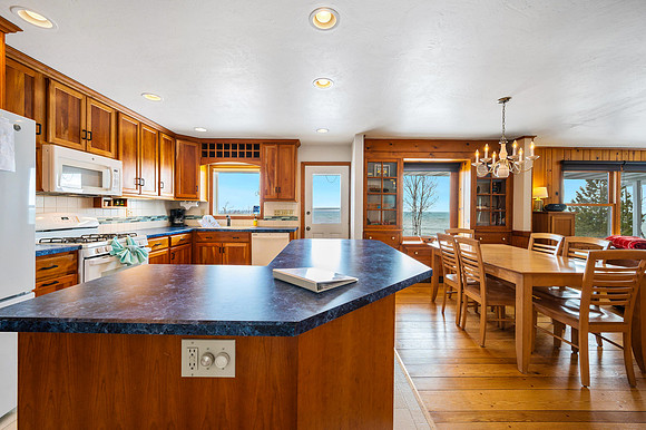 3446 N Lake Michigan Dr Sturgeon Bay-22
