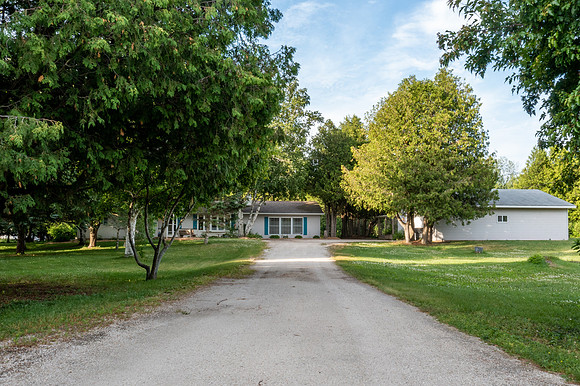 6834 Edgewood Ct Nasewaupee-2