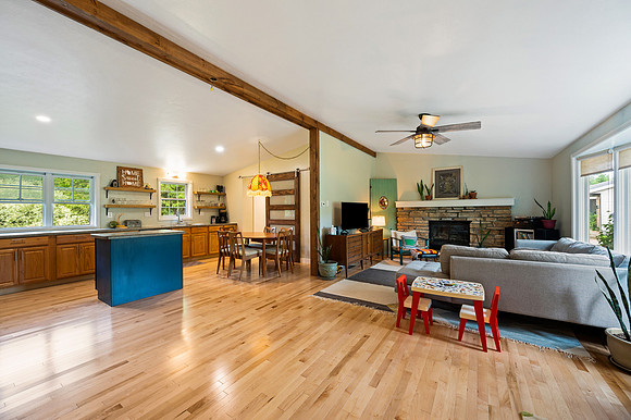 6834 Edgewood Ct Nasewaupee-4