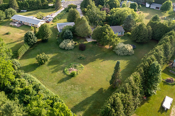 6834 Edgewood Ct Nasewaupee-39