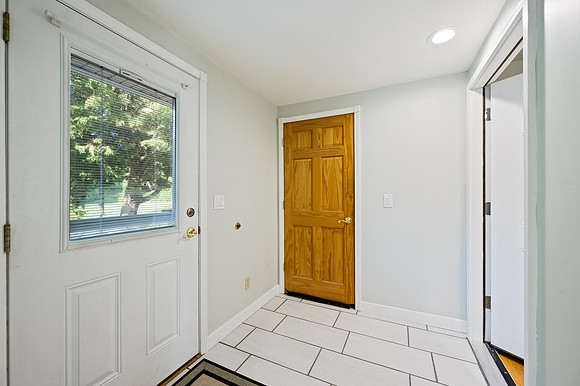 6834 Edgewood Ct Nasewaupee-20