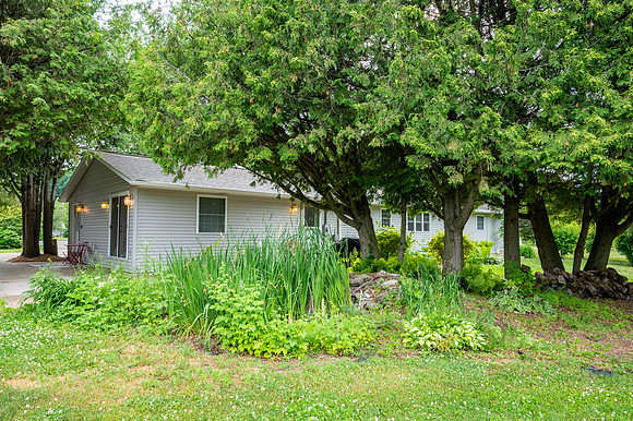 6834 Edgewood Ct Nasewaupee-34