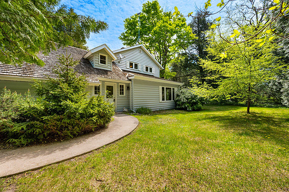 9390 Highway Q Baileys Harbor-1