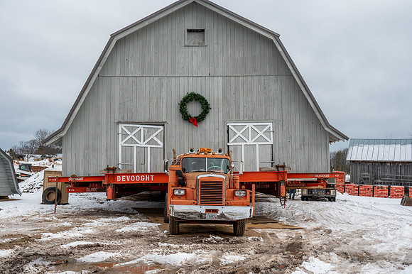 Little Sister Barn Move to Final Place-202