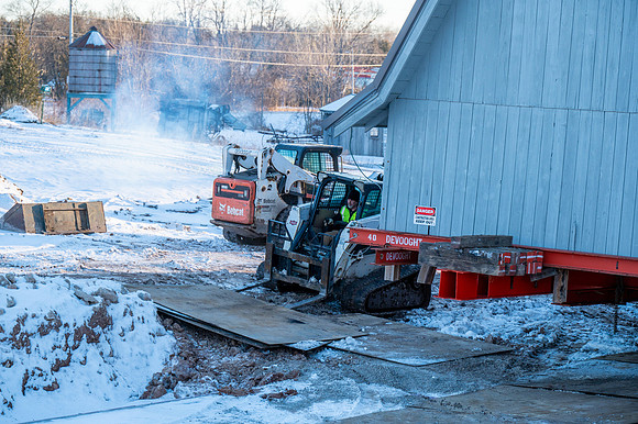 Little Sister Barn Move to Final Place-232