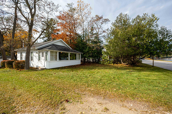 9836 Water Street Ephraim-2