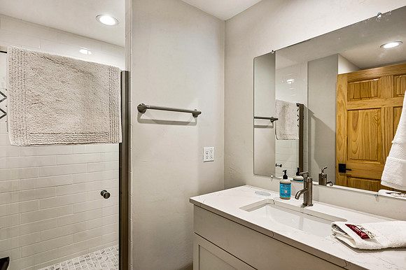 Fish Creek Lodge Back unit-16