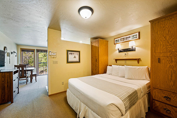 Waterbury Inn unit 111 Ephraim-5