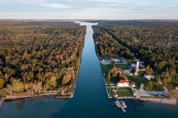 ShipCanalSR-926-HDR