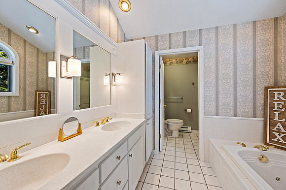 10682 Forest Ln Sister Bay-23