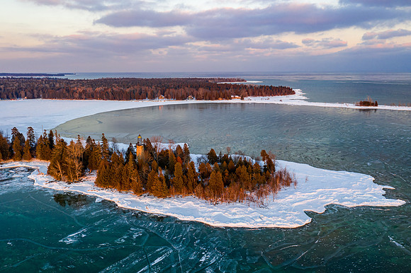 02-20-2021-Dan Eggert-Birdcage Lighthouse Baileys Harbor-7