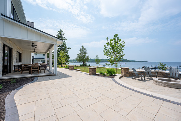 Bayshore Summer Exterior-8