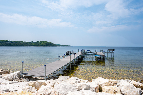 Bayshore Summer Exterior-12