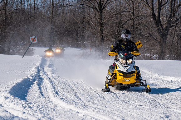 Door County Snowmobiles-5