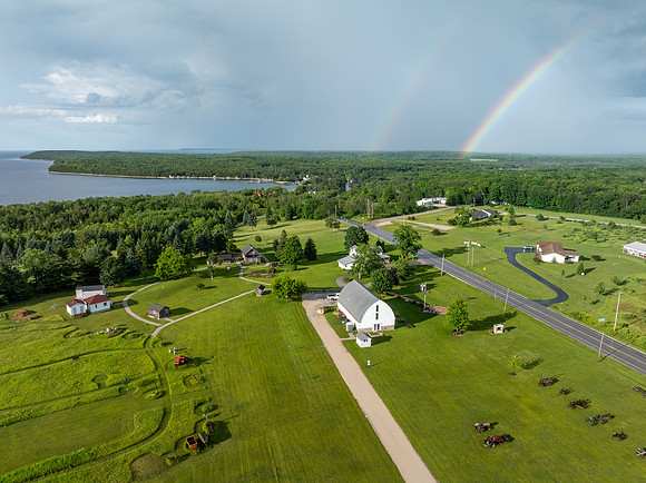 Rainbows at Liberty Grove-21-HDR