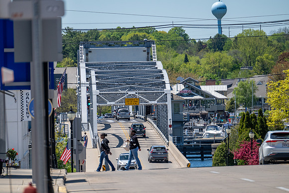Sturgeon Bay Walk About Spring-68
