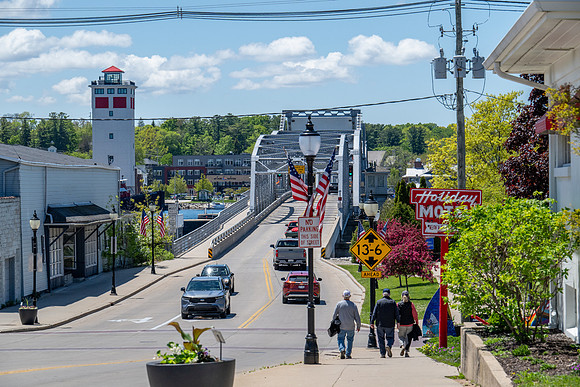 Sturgeon Bay Walk About Spring-88