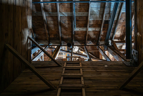Granary Sturgeon Bay Inside-3