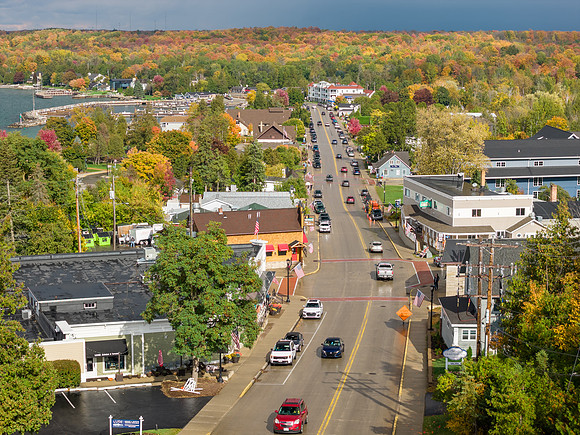 Peak Fall Droning -586-HDR