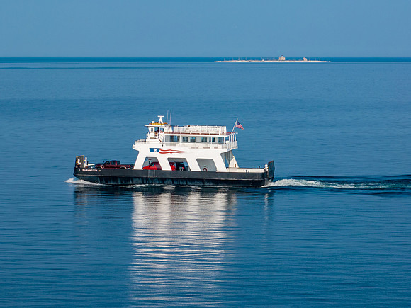 Ferry Zoomed-44-HDR