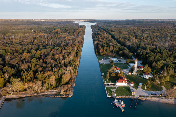 ShipCanalSR-926-HDR