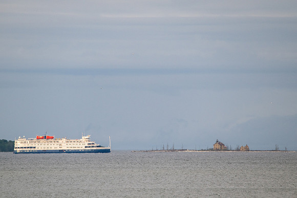Cruise Ship Pilot Island-42