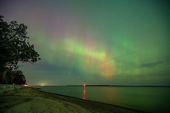 Day to Night Northern Lights Isle View-442