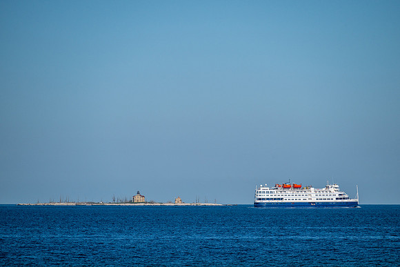 Cruise Ship DD-224