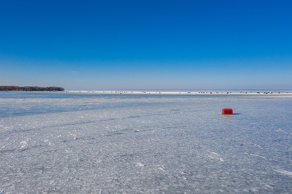 01-23-2021-Dan Eggert-Little Sturgeon Outer Ice Fishing-6