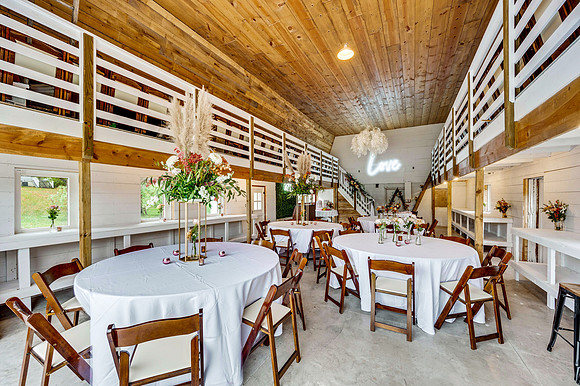 Sweedish Orchard Farm Barn Setup-1