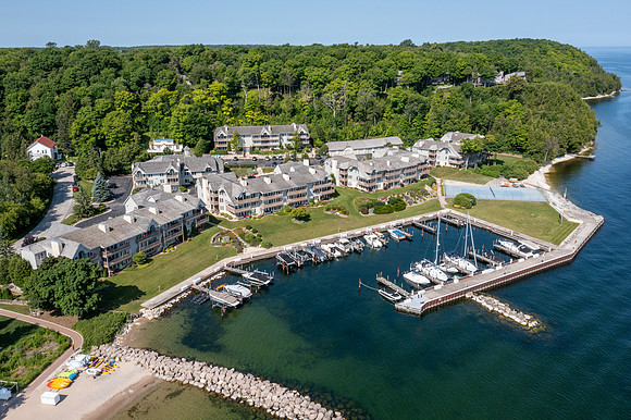 Sister Bay Yacht Club Resort-3